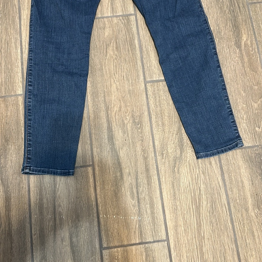 Hollister Women's Curvy Skinny Blue Jeans size 29S. Low Rise. - Picture 6 of 6